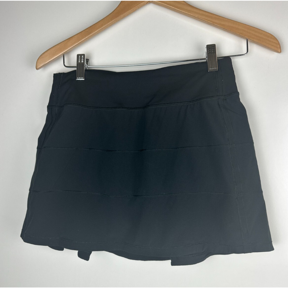 Lululemon Pace Rival Skirt + Shorts Skort 4-way Stretch Pocket Black Size 4 - Picture 3 of 12